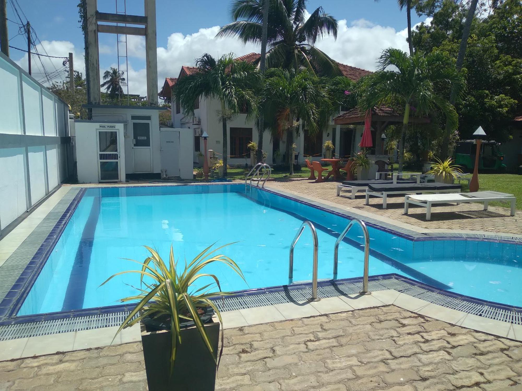 Vijai Resort Negombo Exterior foto